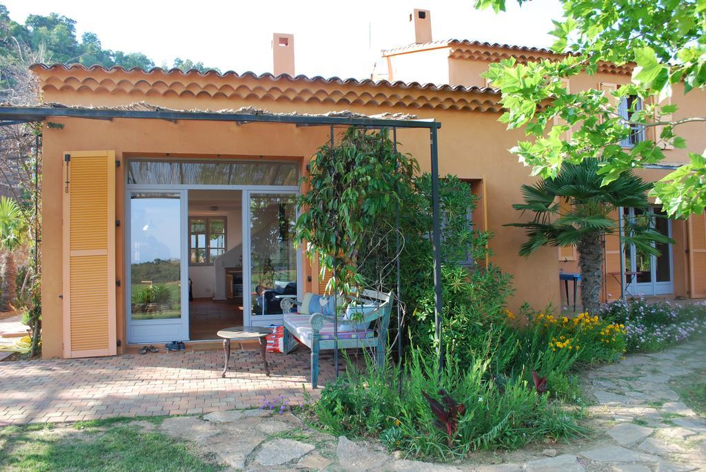 Вилла House With Garden And Sea View Ла-Лонд-ле-Мор Номер фото